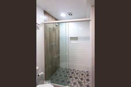 Apartamento à venda com 70m², 2 quartos e 2 vagasBanheiro da Suíte