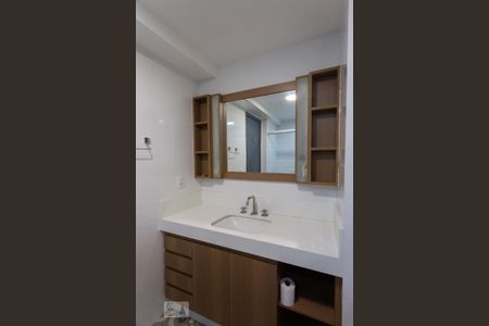 Apartamento à venda com 70m², 2 quartos e 2 vagasBanheiro da Suíte