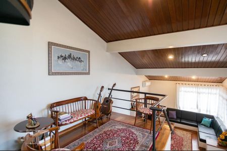 Casa à venda com 351m², 4 quartos e 4 vagasHall