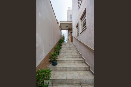 Casa à venda com 351m², 4 quartos e 4 vagasEntrada Principal