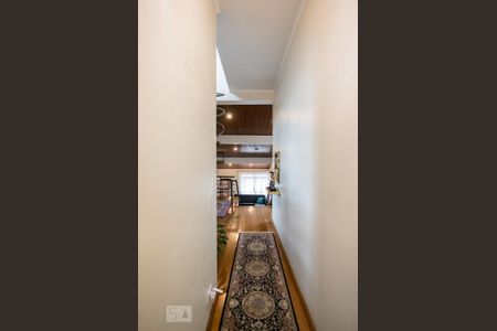 Casa à venda com 351m², 4 quartos e 4 vagasCorredor