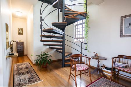 Casa à venda com 351m², 4 quartos e 4 vagasHall