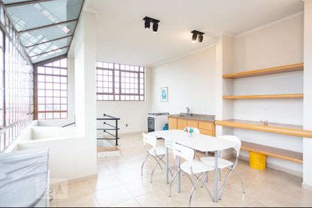 Casa à venda com 351m², 4 quartos e 4 vagasSalão de Festas