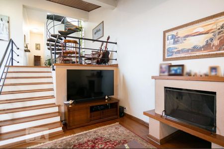 Casa à venda com 351m², 4 quartos e 4 vagasSala de Estar