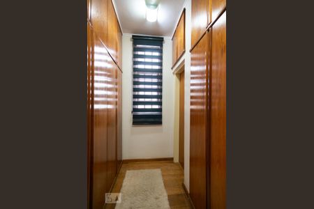 Casa à venda com 351m², 4 quartos e 4 vagasCloset da Suíte
