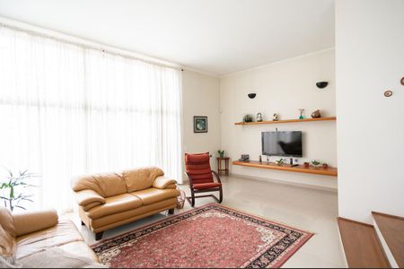 Sala de casa à venda com 4 quartos, 351m² em Parque São Domingos, São Paulo