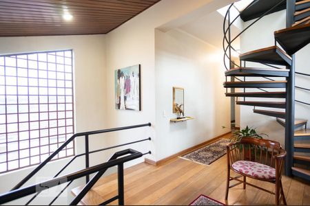 Casa à venda com 351m², 4 quartos e 4 vagasHall