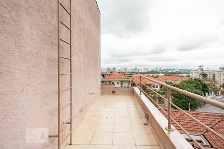 Casa à venda com 351m², 4 quartos e 4 vagasVaranda