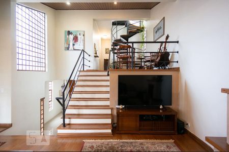 Casa à venda com 351m², 4 quartos e 4 vagasSala de Estar