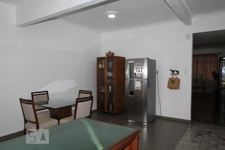 Casa à venda com 233m², 4 quartos e 1 vagaCopa