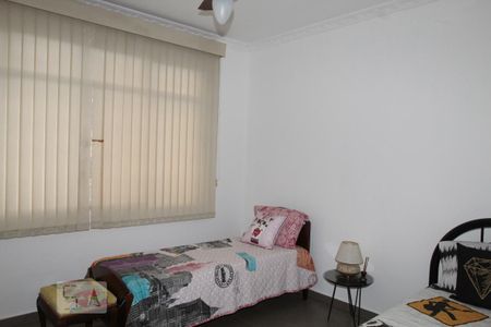 Casa à venda com 233m², 4 quartos e 1 vagaSuíte