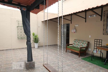 Casa à venda com 233m², 4 quartos e 1 vagaQuintal