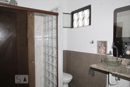 Casa à venda com 233m², 4 quartos e 1 vagaBanheiro da Suíte