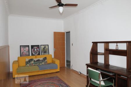 Casa à venda com 233m², 4 quartos e 1 vagaQuarto 2