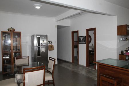 Casa à venda com 233m², 4 quartos e 1 vagaCopa