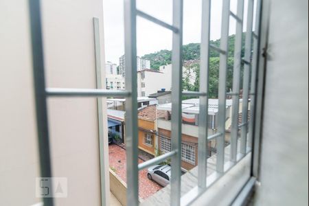 Vista do Quarto 1 de apartamento para alugar com 2 quartos, 58m² em Vila Isabel, Rio de Janeiro