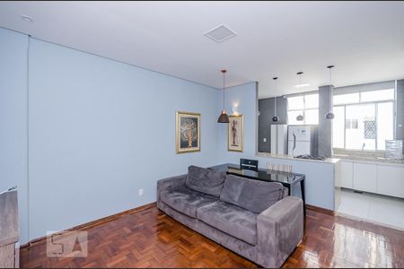 Sala de apartamento para alugar com 1 quarto, 44m² em Barro Preto, Belo Horizonte