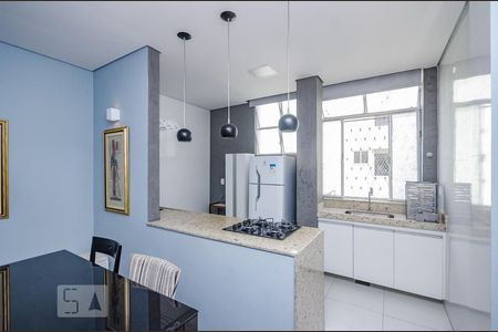 Sala - Cozinha de apartamento para alugar com 1 quarto, 44m² em Barro Preto, Belo Horizonte