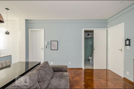 Sala de apartamento para alugar com 1 quarto, 44m² em Barro Preto, Belo Horizonte