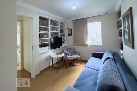 Sala  de apartamento à venda com 2 quartos, 75m² em Vila Olímpia, São Paulo