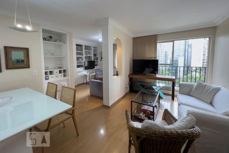 Sala de apartamento à venda com 2 quartos, 75m² em Vila Olímpia, São Paulo