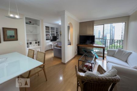 Sala de apartamento para alugar com 2 quartos, 75m² em Vila Olímpia, São Paulo