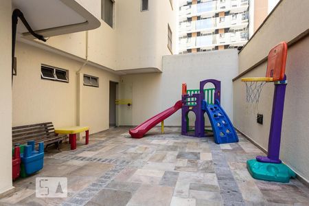 Apartamento para alugar com 75m², 2 quartos e 1 vagaÁrea Comum - Playground