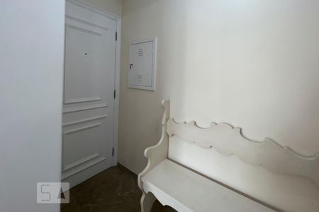 Hall de apartamento à venda com 2 quartos, 75m² em Vila Olímpia, São Paulo