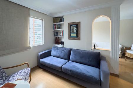 Apartamento para alugar com 75m², 2 quartos e 1 vagaSala 