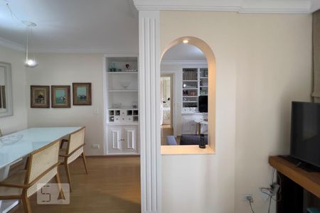 Sala de apartamento à venda com 2 quartos, 75m² em Vila Olímpia, São Paulo