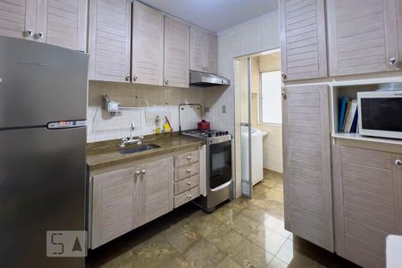Apartamento para alugar com 75m², 2 quartos e 1 vagaCozinha