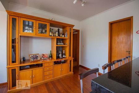 Apartamento à venda com 202m², 4 quartos e 5 vagasCozinha