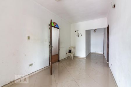 Casa à venda com 100m², 3 quartos e sem vaga Casa à venda com 100m², 3 quartos e sem vagaSala