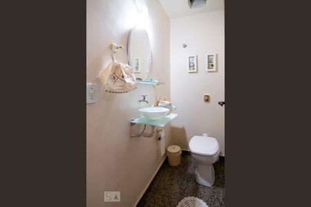 Casa para alugar com 315m², 4 quartos e 5 vagas Casa para alugar com 315m², 4 quartos e 5 vagasLavabo