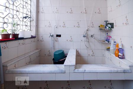 Casa para alugar com 315m², 4 quartos e 5 vagas Casa para alugar com 315m², 4 quartos e 5 vagasÁrea de Serviço