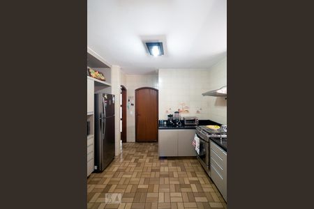 Casa para alugar com 315m², 4 quartos e 5 vagas Casa para alugar com 315m², 4 quartos e 5 vagasCozinha