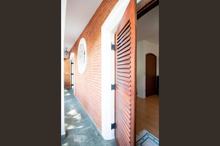 Casa para alugar com 315m², 4 quartos e 5 vagas Casa para alugar com 315m², 4 quartos e 5 vagasVaranda - Quarto 1 e 2