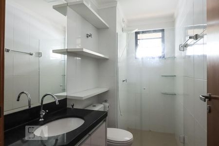 Studio para alugar com 45m², 1 quarto e 1 vaga Studio para alugar com 45m², 1 quarto e 1 vagaBanheiro