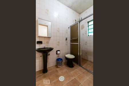 Casa à venda com 252m², 3 quartos e 5 vagasBanheiro de serviço