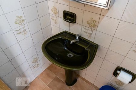 Casa à venda com 252m², 3 quartos e 5 vagasBanheiro de serviço