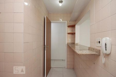 Apartamento para alugar com 92m², 2 quartos e 1 vagaCozinha