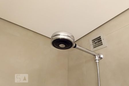 Studio para alugar com 30m², 1 quarto e 1 vagaDetalhe banheiro social - Chuveiro