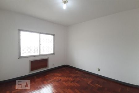 Apartamento à venda com 94m², 3 quartos e 1 vagaQuarto 2 - Suíte