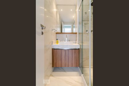 Apartamento para alugar com 70m², 2 quartos e 1 vaga Apartamento para alugar com 70m², 2 quartos e 1 vagaBanheiro