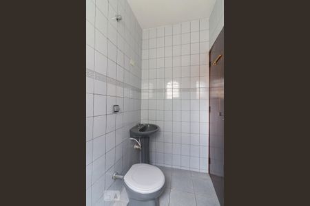 Casa à venda com 200m², 6 quartos e 1 vagaCasa 2 - banheiro quarto 4 ou cozinha