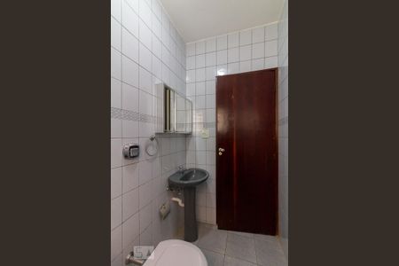 Casa à venda com 200m², 6 quartos e 1 vagaCasa 2 - banheiro social 