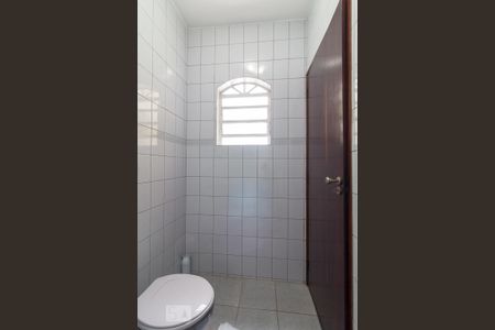 Casa à venda com 200m², 6 quartos e 1 vagaCasa 2 - lavabo