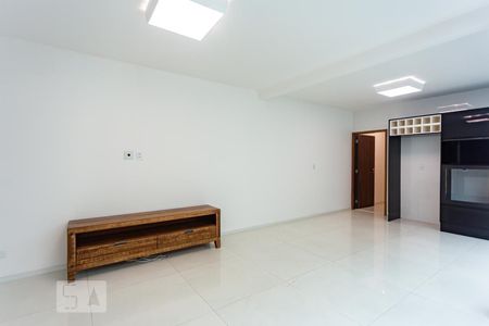 Sala de casa para alugar com 3 quartos, 110m² em Umuarama, Osasco