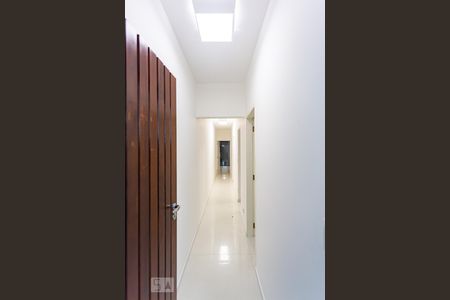 Corredor de casa para alugar com 3 quartos, 110m² em Umuarama, Osasco