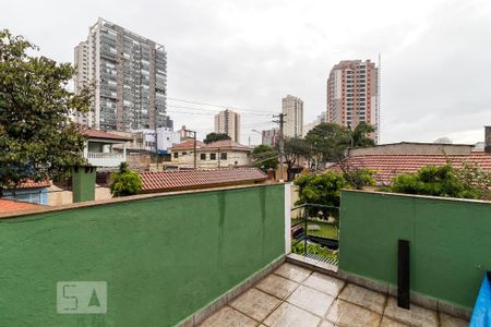 Casa para alugar com 150m², 3 quartos e 2 vagas Casa para alugar com 150m², 3 quartos e 2 vagasTerraço